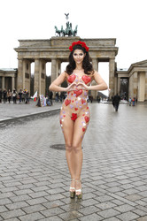 Micaela Schäfer zum Valentinstag, Berlin
