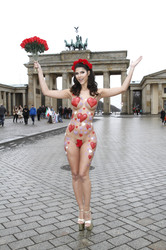 Micaela Schäfer zum Valentinstag, Berlin
