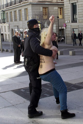 Femen Demo gegen Polizeistaatgesetz, Madrid
