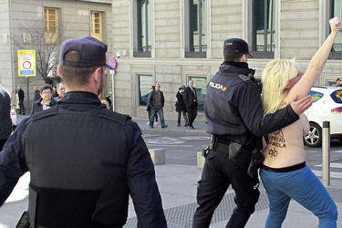 Femen Demo gegen Polizeistaatgesetz, Madrid