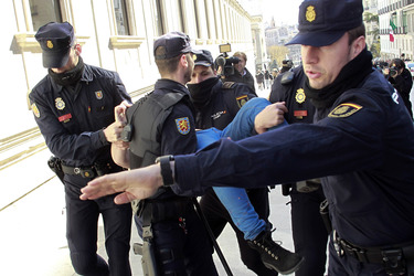Femen Demo gegen Polizeistaatgesetz, Madrid