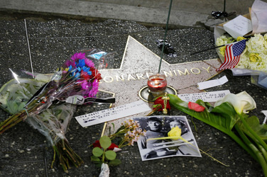 Blumen auf dem Stern von Leonard Nimoy, Hollywood