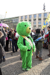 Kazaguruma-Demo zum 4. Jahrestag von Fukushima, Berlin