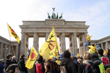 Kazaguruma-Demo zum 4. Jahrestag von Fukushima, Berlin