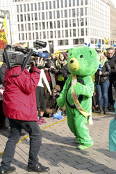 Kazaguruma-Demo zum 4. Jahrestag von Fukushima, Berlin