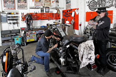 WORKING ART: Zweiradmechaniker / Motorcycle Mechanic
