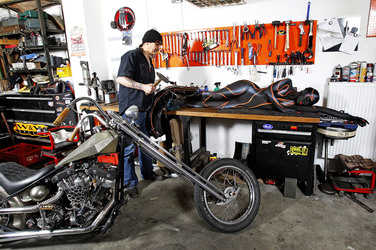 WORKING ART: Zweiradmechaniker / Motorcycle Mechanic