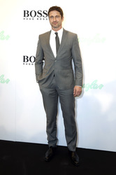 Gerard Butler im Douglas Store, Hamburg