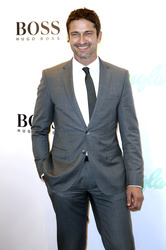 Gerard Butler im Douglas Store, Hamburg