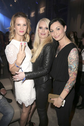 100 Jahre Maybelline B-Day Bash in Berlin