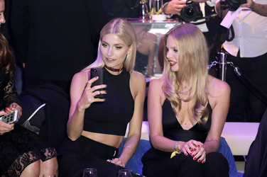 100 Jahre Maybelline B-Day Bash in Berlin