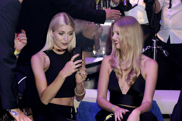 100 Jahre Maybelline B-Day Bash in Berlin