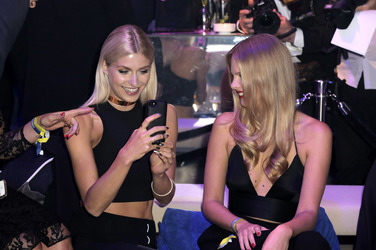 100 Jahre Maybelline B-Day Bash in Berlin
