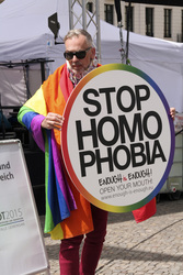 Der Internationale Tag gegen Homophobie und Transphobie in Berlin