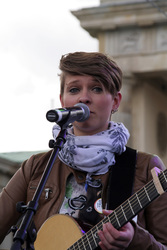 Der Internationale Tag gegen Homophobie und Transphobie in Berlin