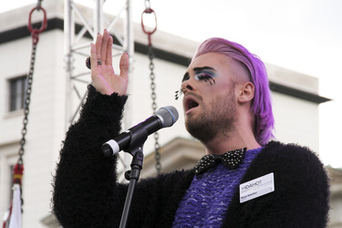 Der Internationale Tag gegen Homophobie und Transphobie in Berlin