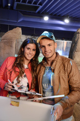 Sea Life Ausstellung mit Pietro Lombardi und Sarah Engels in Oberhausen