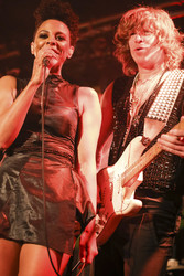 Konzert von den Brand New Heavies in Aschaffenburg