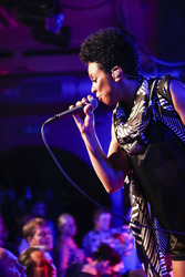 Konzert von den Brand New Heavies in Aschaffenburg