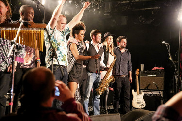 Konzert von den Brand New Heavies in Aschaffenburg