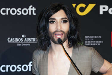 Platin CD für Conchita Wurst in Wien