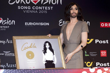 Platin CD für Conchita Wurst in Wien