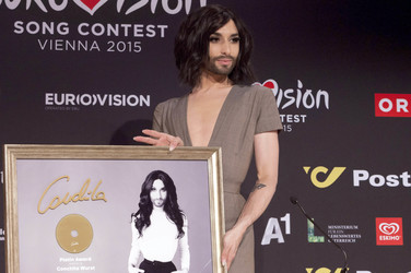 Platin CD für Conchita Wurst in Wien