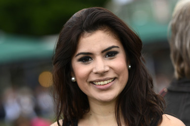 Tanja Tischewitsch auf der Pferderennbahn Neue Bult in Hannover