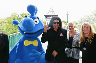 Gene Simmons auf Mauertour in Berlin