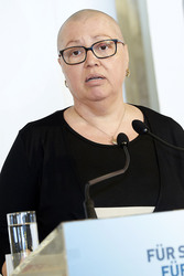 Pressekonferenz Gesundheitsministerin Dr.in Sabine OBERHAUSER, MAS