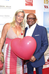 Charity Gala 'Das kleine Herz im Zentrum' in Hamburg