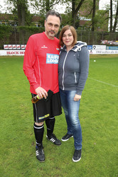 Charity-Fußballspiel 'Kicken mit Herz' in Hamburg