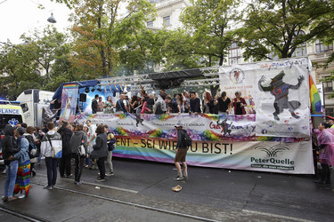 Regenbogenparade 2015 in Wien