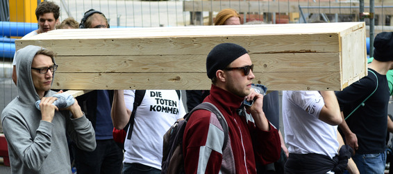 Die Toten kommen! - Der Marsch der Unentschlossenen in Berlin