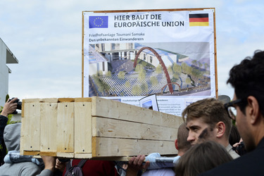 Die Toten kommen! - Der Marsch der Unentschlossenen in Berlin