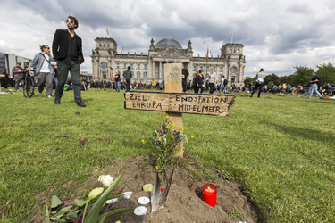 Die Toten kommen! - Der Marsch der Unentschlossenen in Berlin