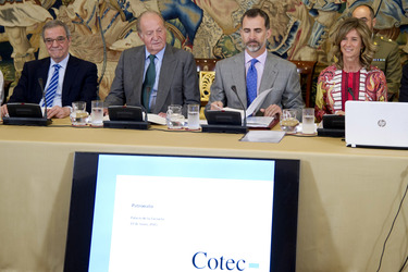 The King of Spain Felipe VI and King Juan Carlos meet with the B