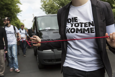 Die Toten kommen! - Der Marsch der Unentschlossenen in Berlin