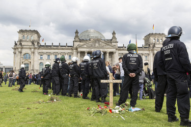 Die Toten kommen! - Der Marsch der Unentschlossenen in Berlin