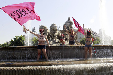 Femen Protest gegen das Knebelgesetz  'Ley Mordaza' in Madrid