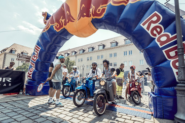 Fun Rennen 'Red Bull Vogelfrei' in Zwickau
