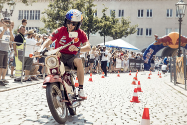 Fun Rennen 'Red Bull Vogelfrei' in Zwickau