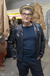 Installation und Vernissage von Shaun Ross und Nina Athanasiou in Berlin
