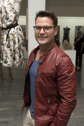Installation und Vernissage von Shaun Ross und Nina Athanasiou in Berlin