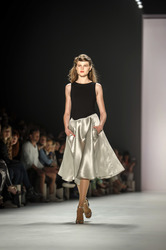 Anja Gockel Fashion Show auf der Mercedes-Benz Week Spring/Summer 2016