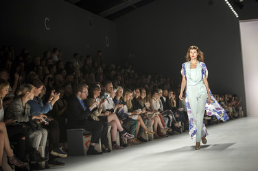 Anja Gockel Fashion Show auf der Mercedes-Benz Week Spring/Summer 2016