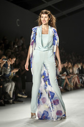 Anja Gockel Fashion Show auf der Mercedes-Benz Week Spring/Summer 2016
