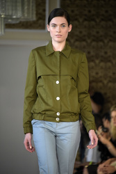 Hien Le Fashion Show auf der Berlin Fashion Week Spring/Summer 2016