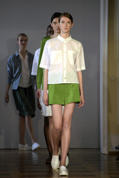 Hien Le Fashion Show auf der Berlin Fashion Week Spring/Summer 2016