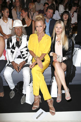 Dimitri Fashion Show auf der Mercedes-Benz Fashion Week Spring/Summer 2016